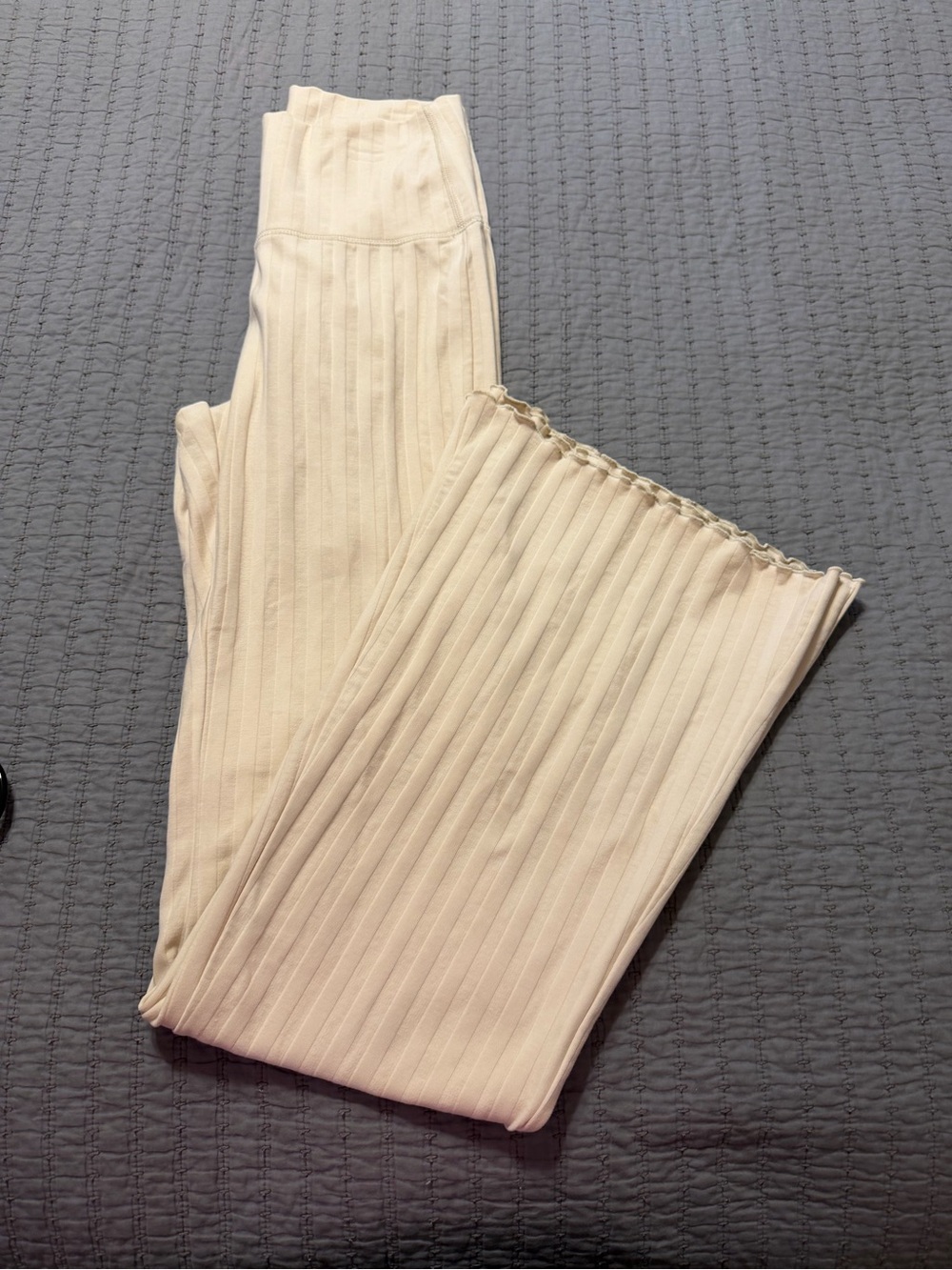 Aerie OFFLINE Groove OG Flare Legging Pants